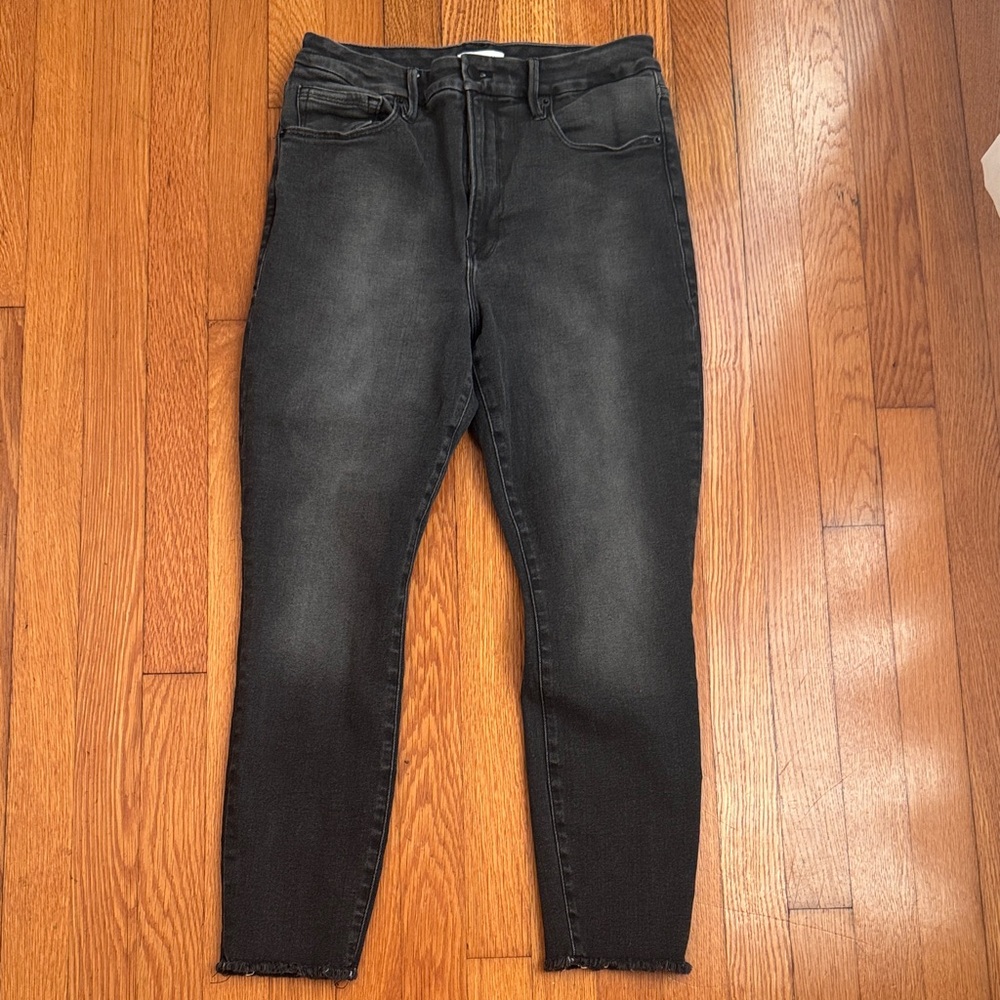 Good American size 12 / 31 Dark Gray Distressed Skinny Fray Denim Jeans